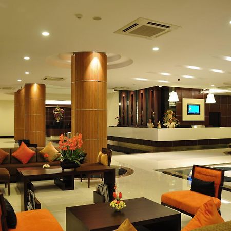 August Suites Pattaja Kültér fotó