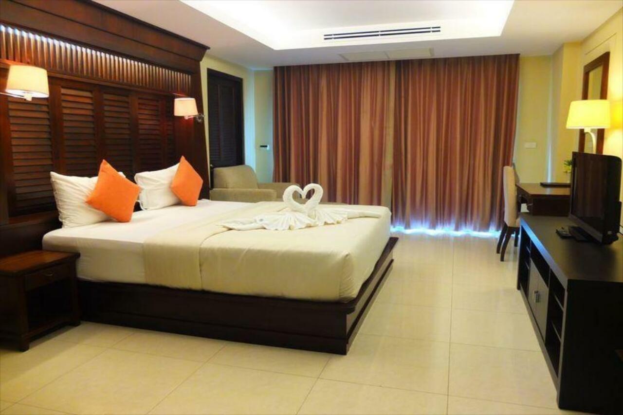 August Suites Pattaja Kültér fotó