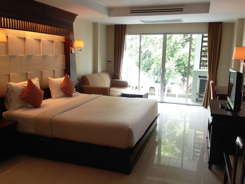 August Suites Pattaja Kültér fotó