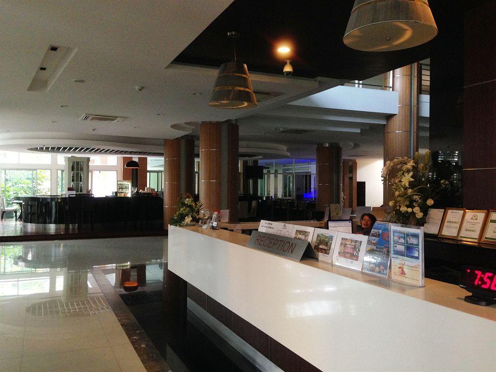 August Suites Pattaja Kültér fotó